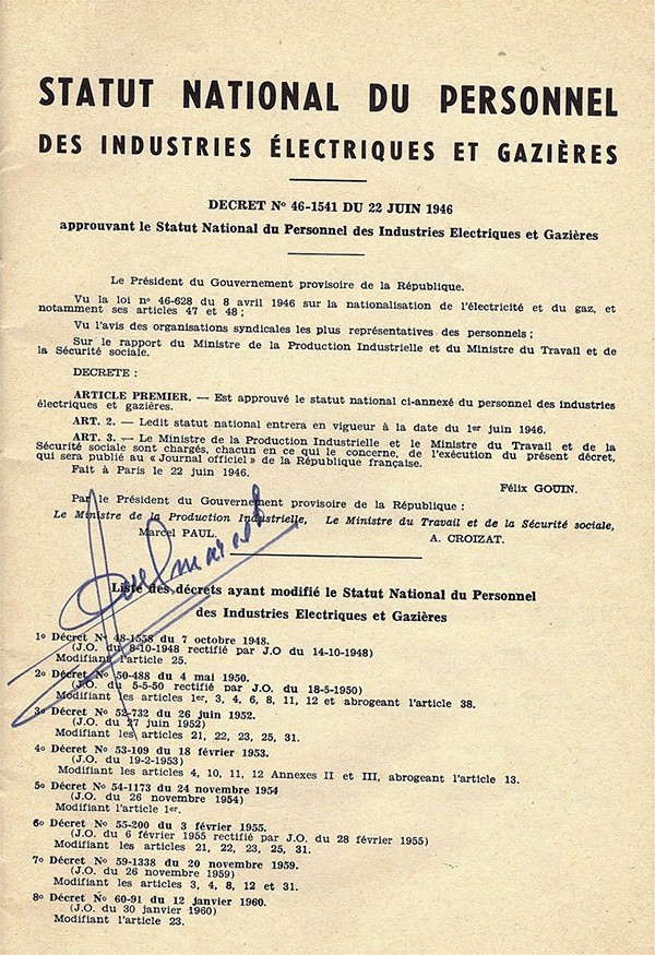 Duplicata du Statut National du Personnel des IEG signé par Marcel Paul, Ministre de la Production Industrielle