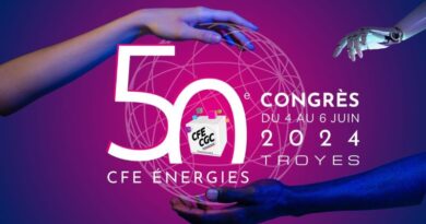 mains autour d'un globe terrestre avec des mots écrits : 50ème congrès CFE Energies du 4 au 6 juin 2024 Troyes